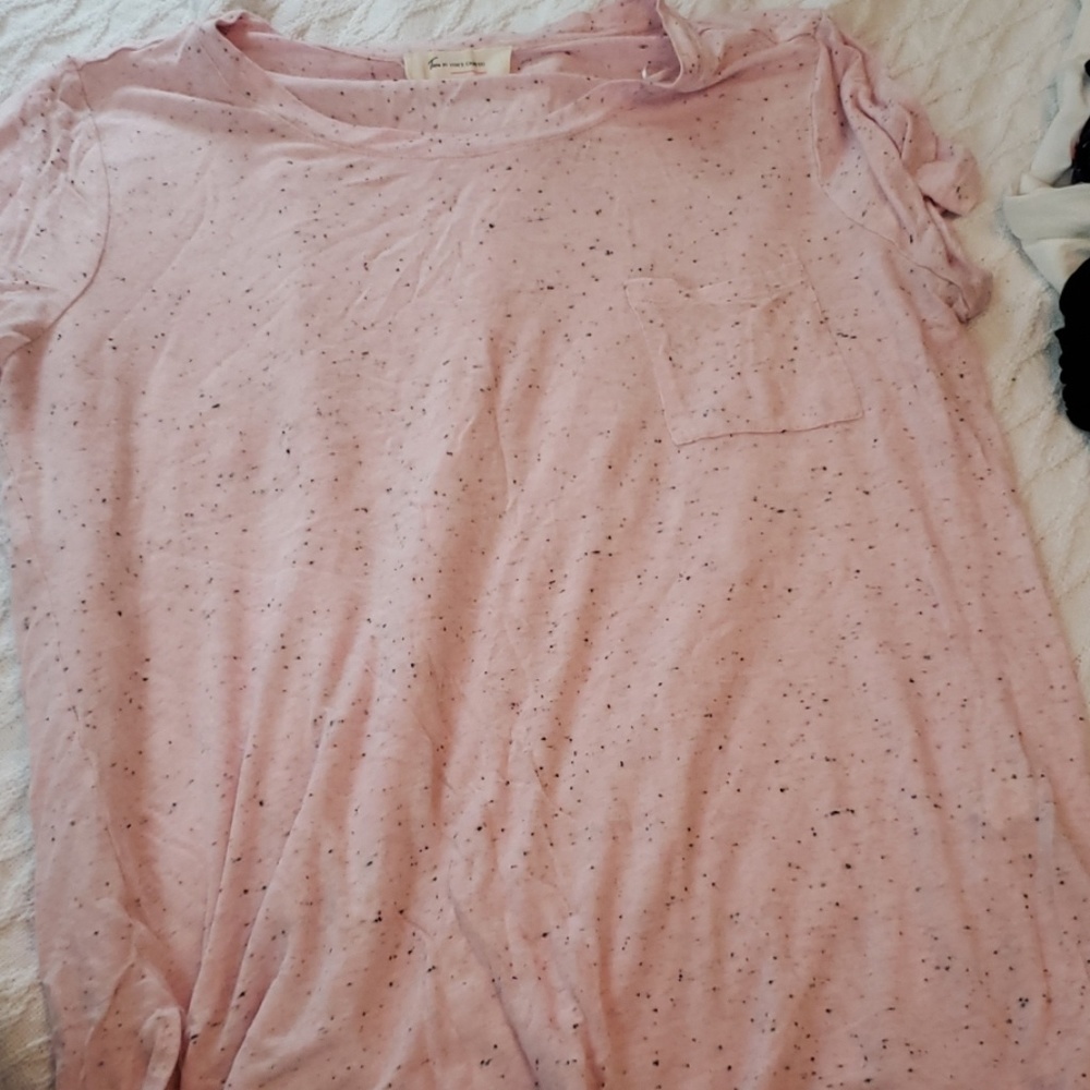 Two by Vince camuto tee